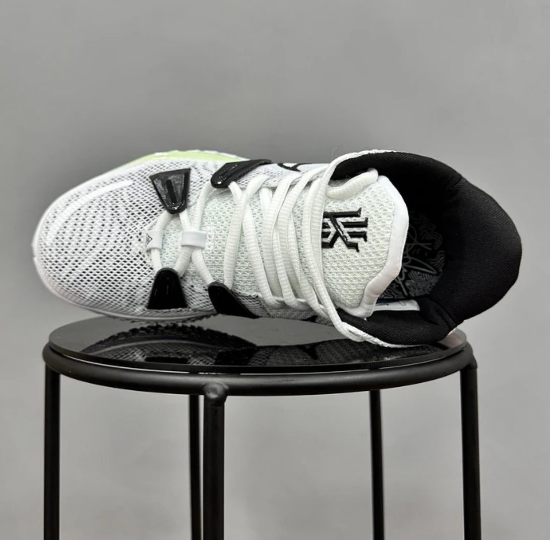 Nike Kyrie 7 Brooklyn Beats
