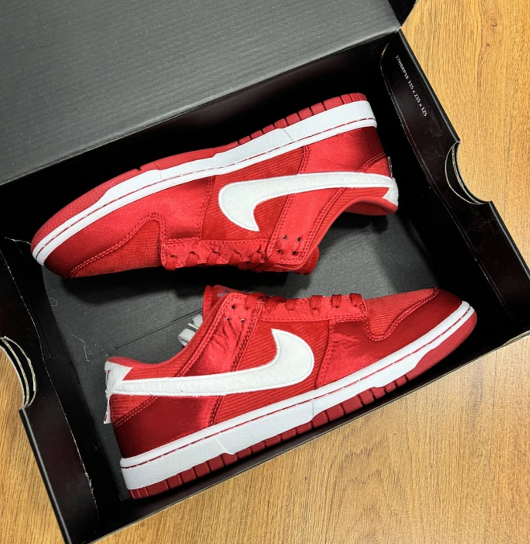Nike Sb Dunk San Valentín