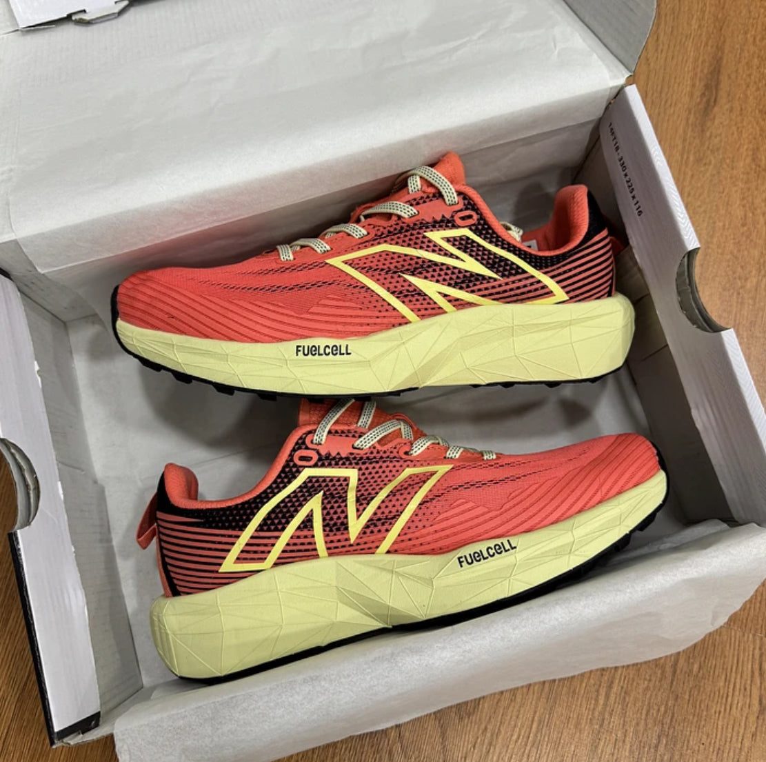New Balance FuelCell Venym