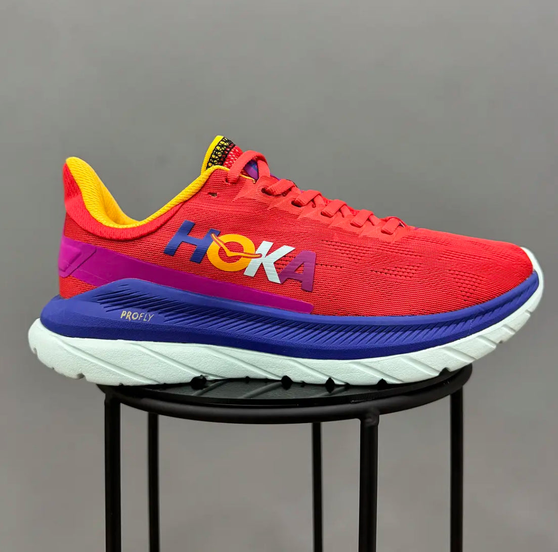 Hoka Mach 4 Rojo