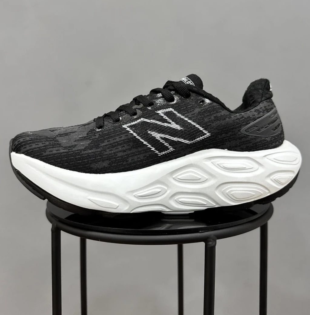 New Balance Fresh Foam Balos Negro