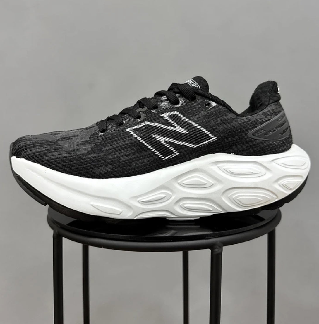 New Balance Fresh Foam Balos Negro