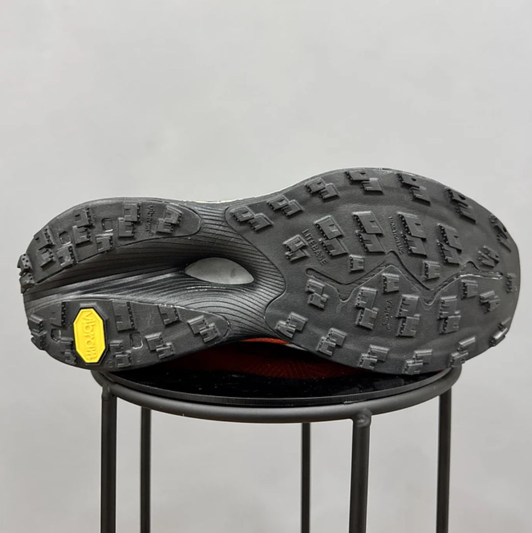 New Balance FuelCell Trail Naranja