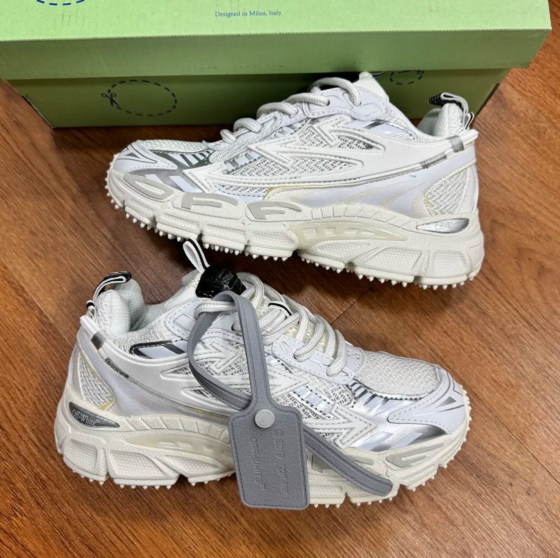 Off White Be Right Back White