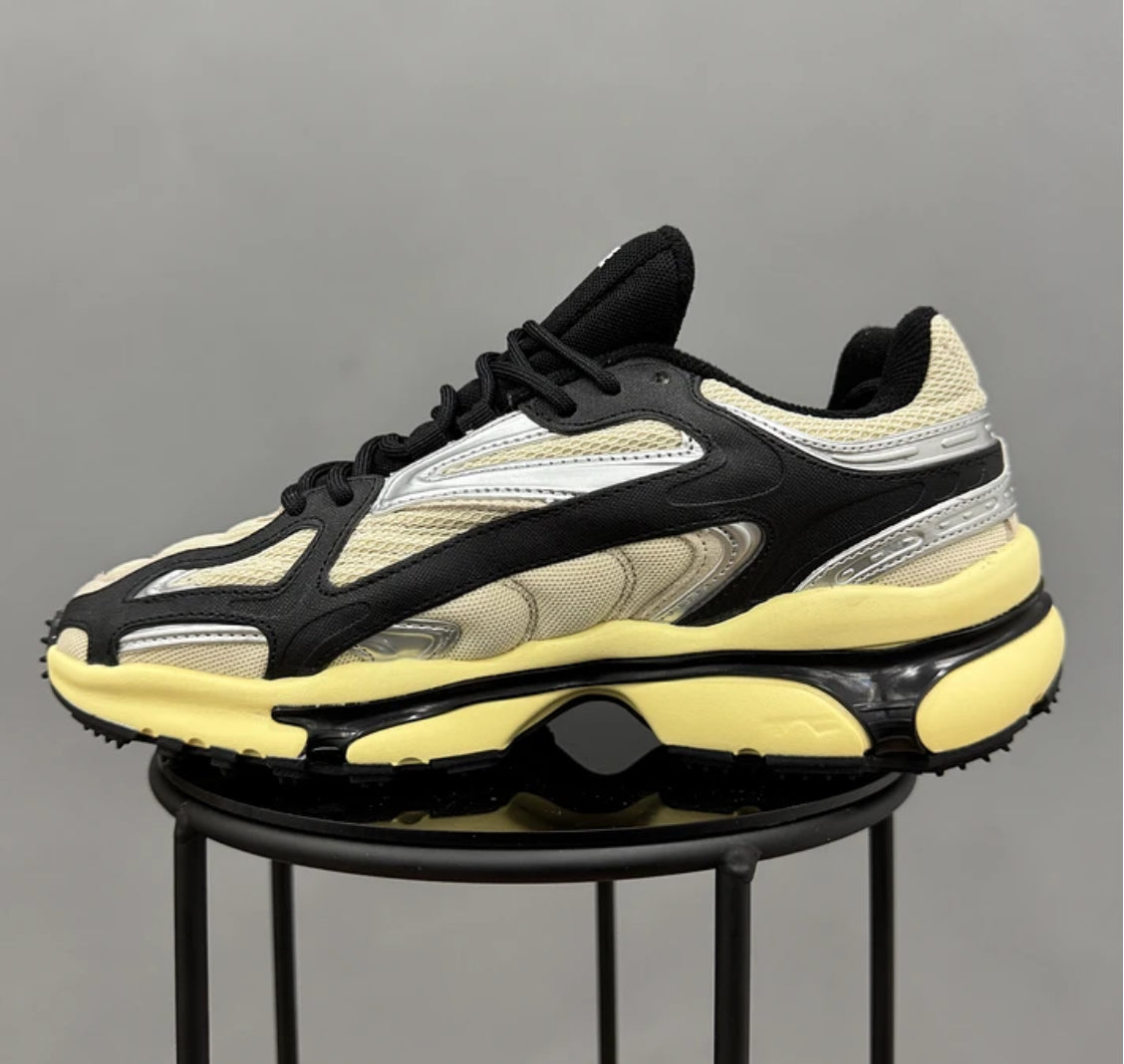 Lacoste 2k24 Black Yellow