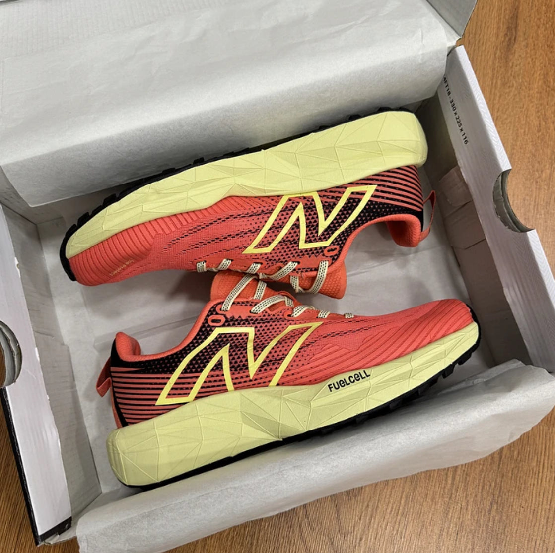 New Balance FuelCell Venym