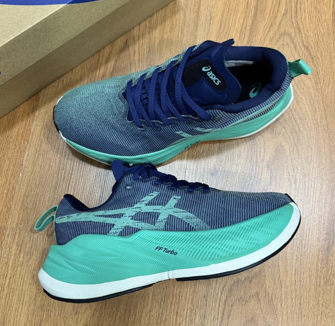 Asics Superblast Green
