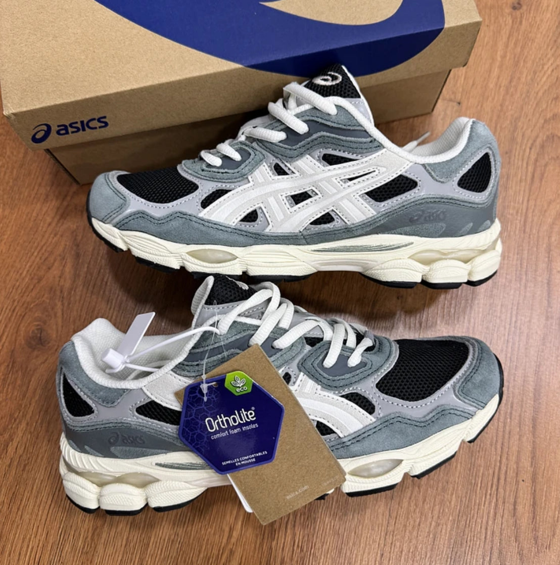Asics Gel Nyc Gris con Negro