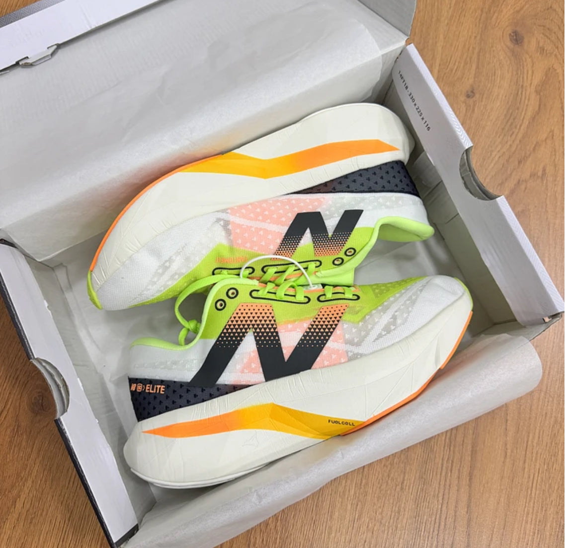 New Balance Elite Rebel V4 Blanco
