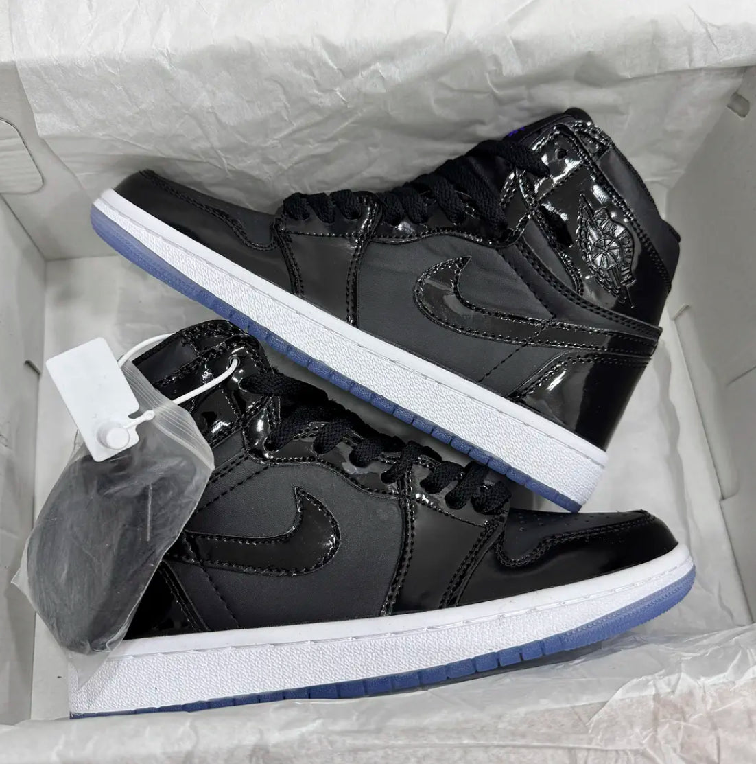 Jordan Retro 1 Mid Space Jam